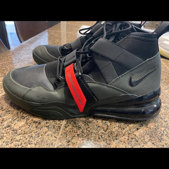 nike air force utility 270